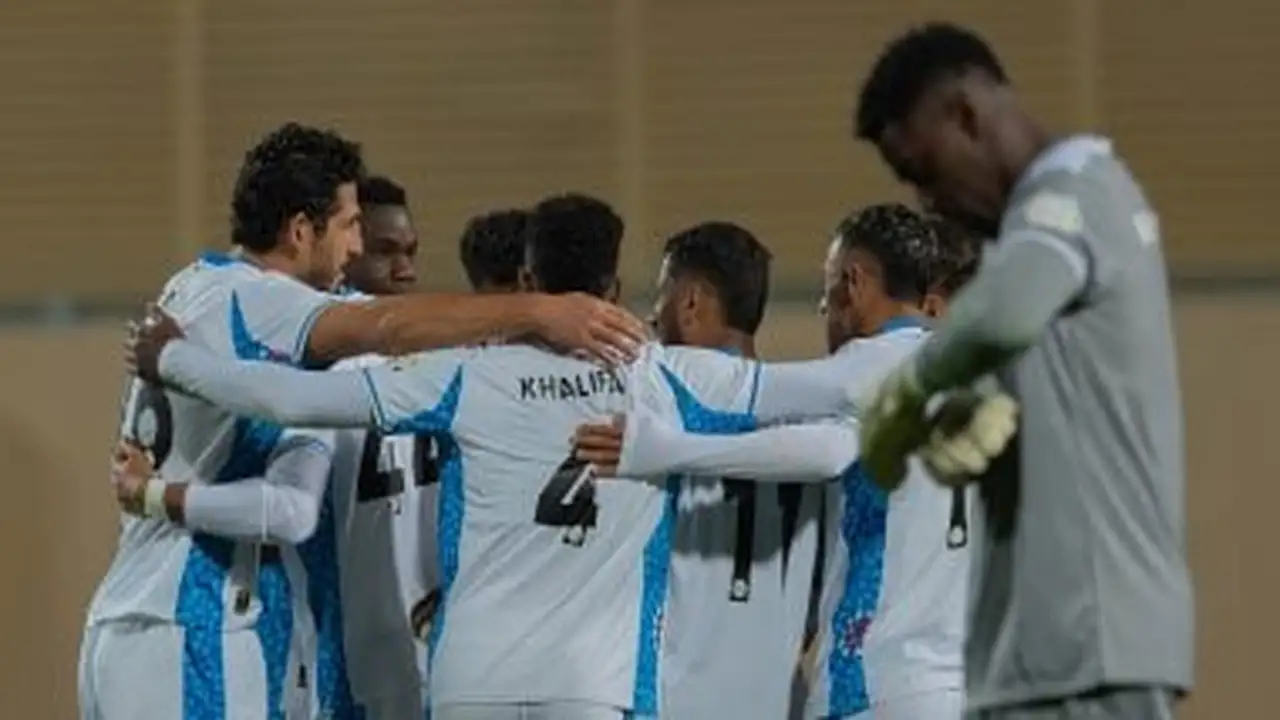 توقيت حاسم.. موعد مباراة نيوم وضمك في صراع مقدمة الدوري السعودي